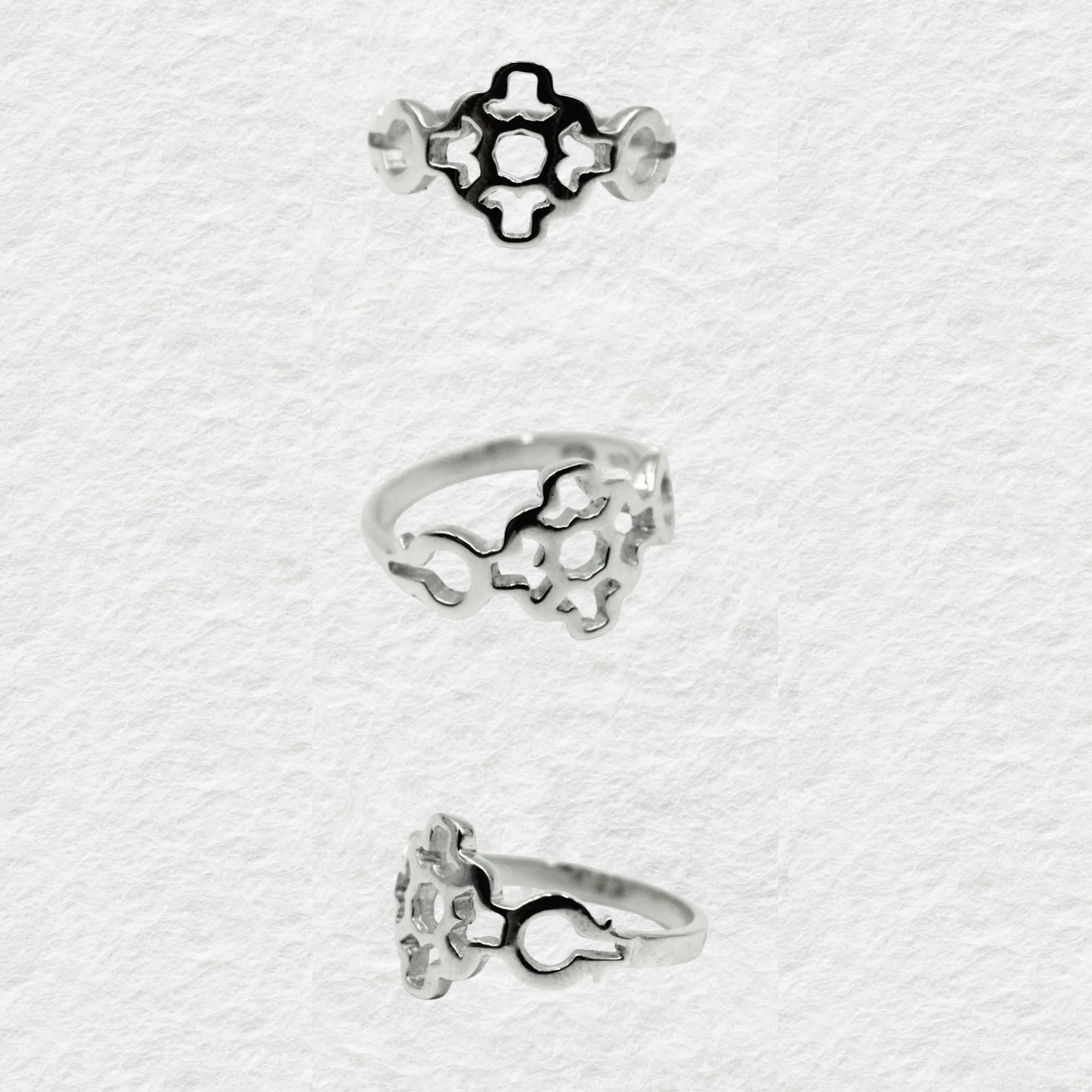 Ancient Labyrinth Key Ring (Silver)